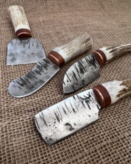 Set of 4 antler cheese knives