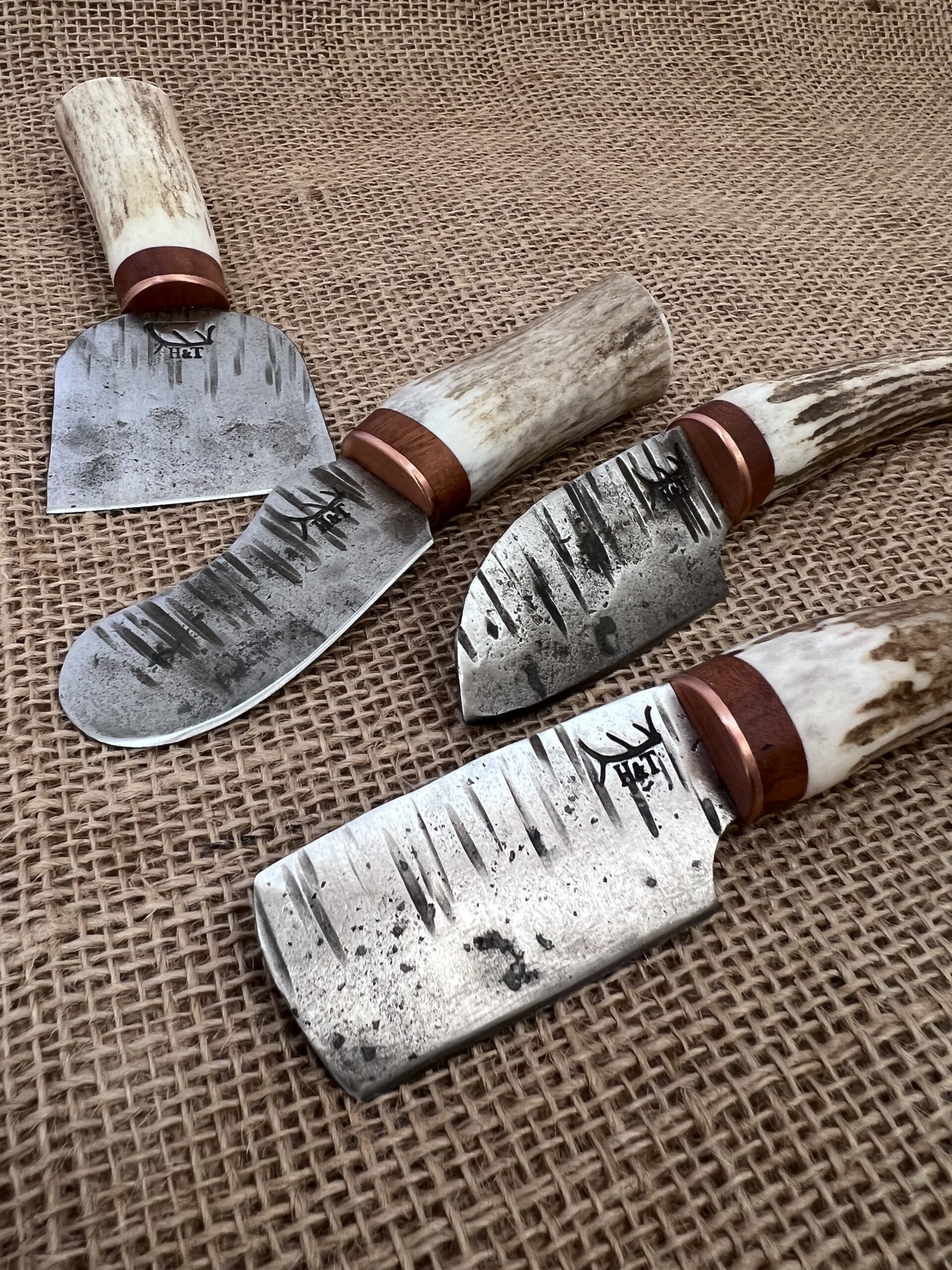 Set of 4 antler cheese knives