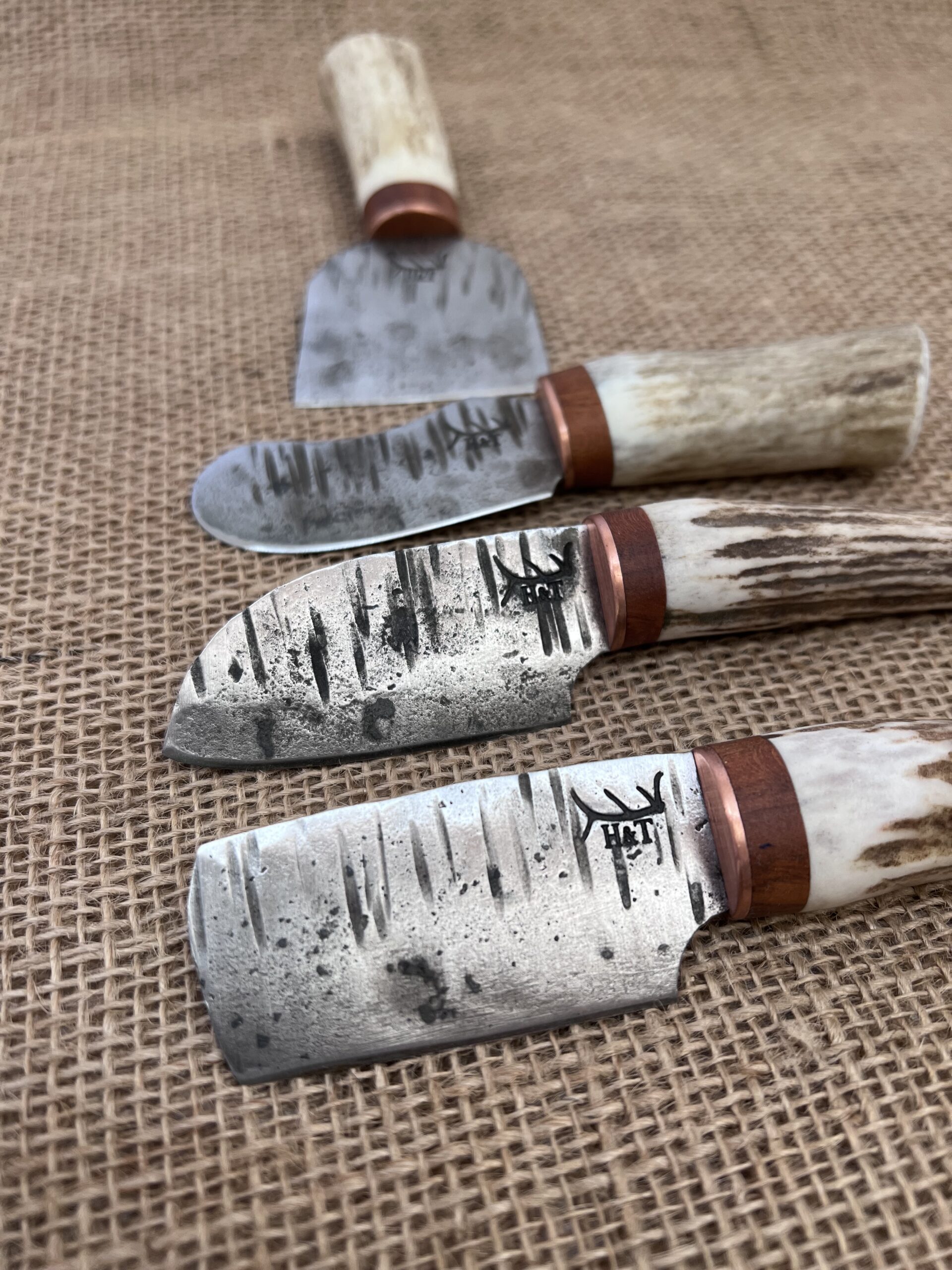 Set of 4 antler cheese knives