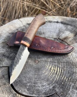 Forager - Walnut Wood Handle